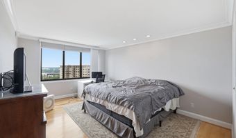 5225 POOKS HILL Rd 1819N, Bethesda, MD 20814
