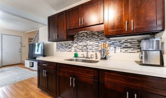 98-1386 C Hinu Pl 46, Pearl City, HI 96782