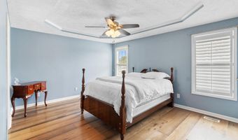 108 Camberly Ln, Aberdeen, NC 28315