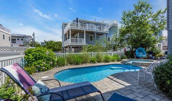 21 W Magnolia Ave, Beach Haven, NJ 08008