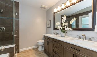 1515 Rosewood Terrace Dr, Ballwin, MO 63021