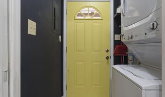 128 Lee St, Biloxi, MS 39530