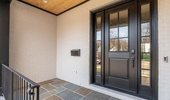 2929 N GREENCASTLE St, Arlington, VA 22207