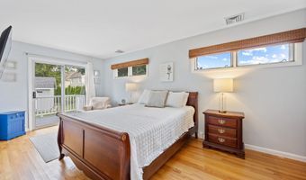 366 Maple Ave, Old Saybrook, CT 06475