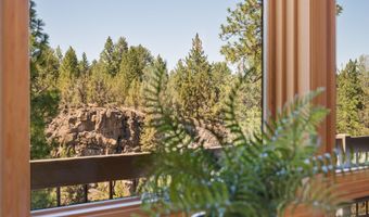 4211 NW Lower Village Rd, Bend, OR 97703