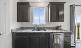 7305 HILLSIDE, Almont, MI 48003