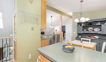 89 Rambling Rd, Amherst, NY 14051