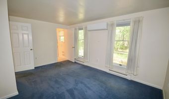 37 Cortland Cir, Bangor, ME 04401