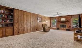 4000 Lakeview Dr, Bartlesville, OK 74006