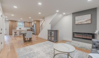 3107 MOSBY St, Alexandria, VA 22305