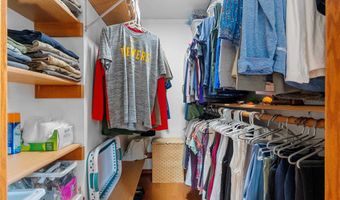 N254 MEADOWBREEZE Court, Appleton, WI 54915