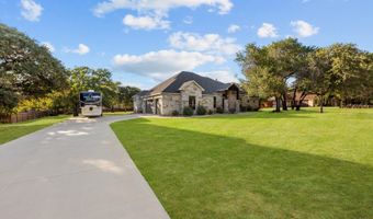168 Bobby Lynn, Adkins, TX 78101