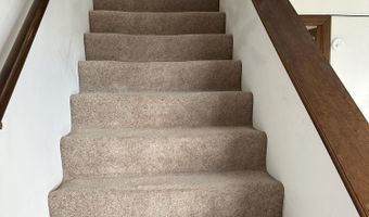 90 Baldwin Dr, Bangor, ME 04401