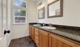 15618 Pedrioli Dr, Brookings, OR 97415