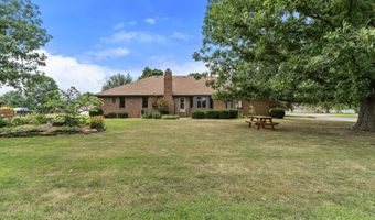 1965 W Cardinal Ln, Aurora, MO 65605