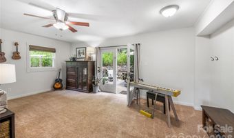 13 Rolling View Dr, Asheville, NC 28805