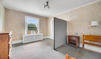 38 Prospect Pl, Bristol, CT 06010