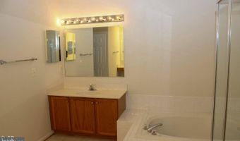 20962 ALBION Ln, Ashburn, VA 20147