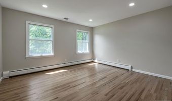 31 Gloria Dr, Allendale, NJ 07401