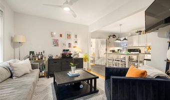 33 Marsh St 1, Newport, RI 02840