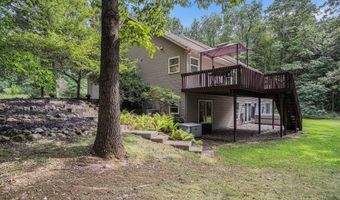 8905 Conservancy Dr NE, Ada, MI 49301