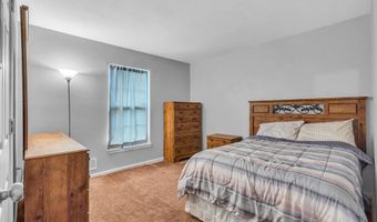 62 Walnut St, Beachwood, NJ 08722
