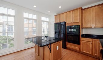 5180 BRAWNER Pl, Alexandria, VA 22304