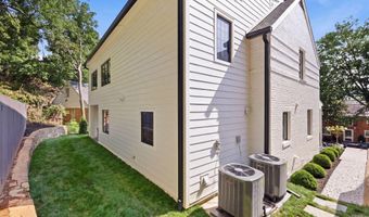 5023 FULTON St NW, Washington, DC 20016