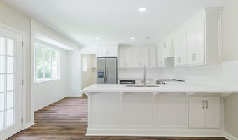 813 Gordon Ave, Adel, GA 31620