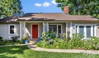 200 Aurora Dr, Asheville, NC 28805