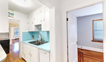 509 Middle Highway Hwy 2, Barrington, RI 02806