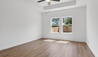 310 Brood Dr, Adkins, TX 78101