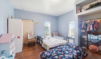 922 3rd Ave, Ackley, IA 50601