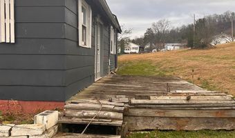 18585 Midland Trl, Ansted, WV 25812
