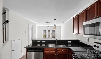 1224 Green Oaks Ln F, Charlotte, NC 28205