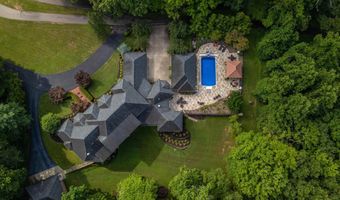 1 Albemarle Ln, Barboursville, WV 25504