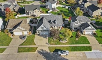 221 19th St SW, Altoona, IA 50009