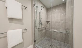 310 STRAND St 304, Alexandria, VA 22314