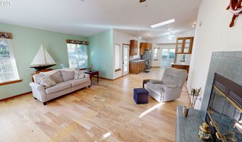 1389 GLENWOOD Dr, Brookings, OR 97415