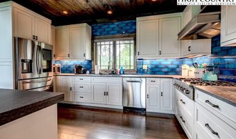 706 Silver Springs Rd, Banner Elk, NC 28604