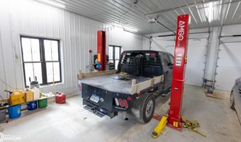 23249 Maple Rdg, Adel, IA 50003
