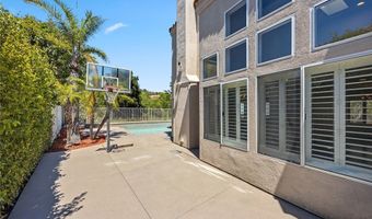 820 S Wildflower Ln, Anaheim, CA 92808