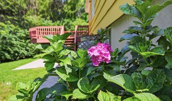 30 Maple Row, Bethel, CT 06801