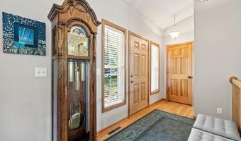 14425 Freesia Way, Apple Valley, MN 55124