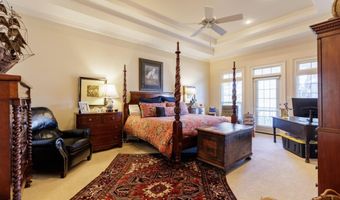 708 Town And Country Dr, Adel, GA 31620