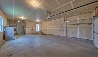 925 River View Dr, Cody, WY 82414