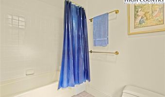 1158 Equestrian Dr, Banner Elk, NC 28604