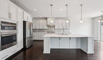 43109 CLARENDON Sq, Ashburn, VA 20148