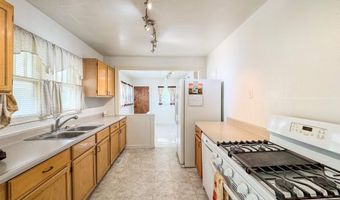 1309 N 4th St, Arkansas City, KS 67005