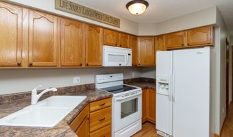 1017 10th Ave NW, Altoona, IA 50009